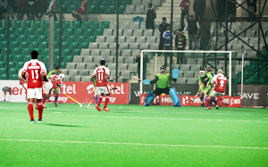 Delhi Waveriders clinches a thriller in the 3rd HIL match